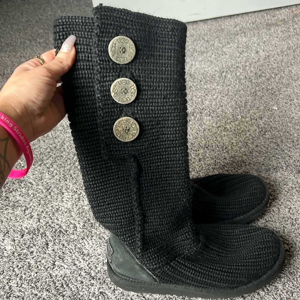 Ugg Women's Classic Cardy size 6.5
